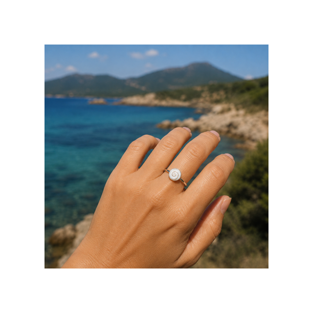 Bague réglable en acier argenté œil de Ste-Lucie - src041MEDIAC