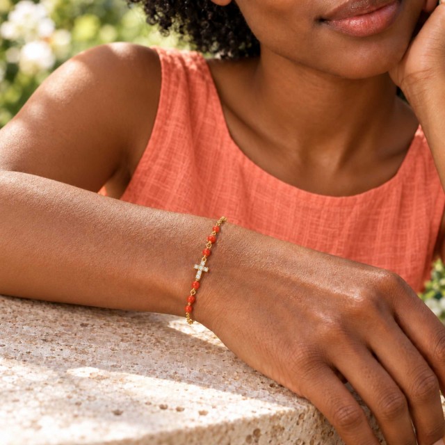 Bracelet doré corail & croix BR00077